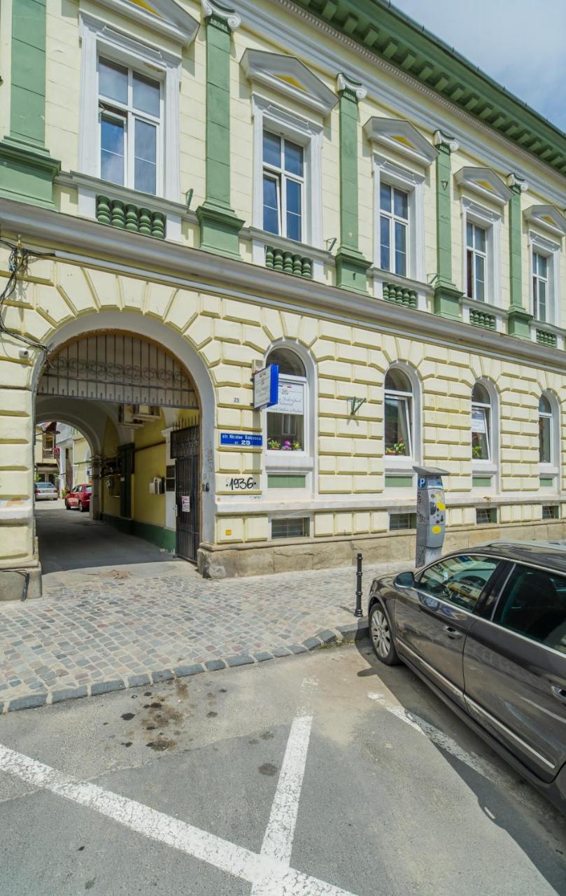 Kronhaus Брашов Екстериор снимка